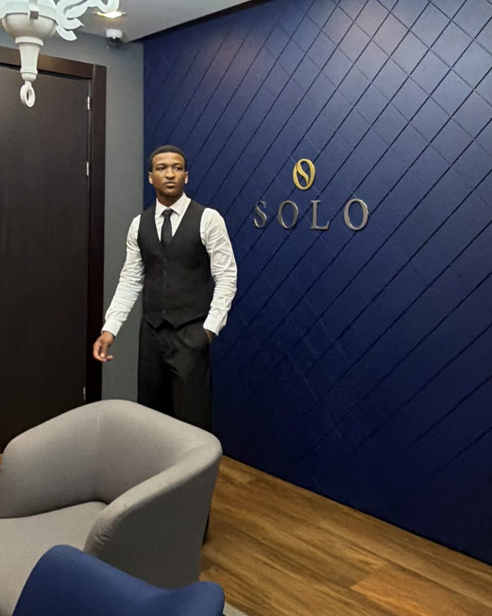Nohlan Pounga, fondateur d'Openshore Financial, dans un salon SOLO de Bank of Georgia